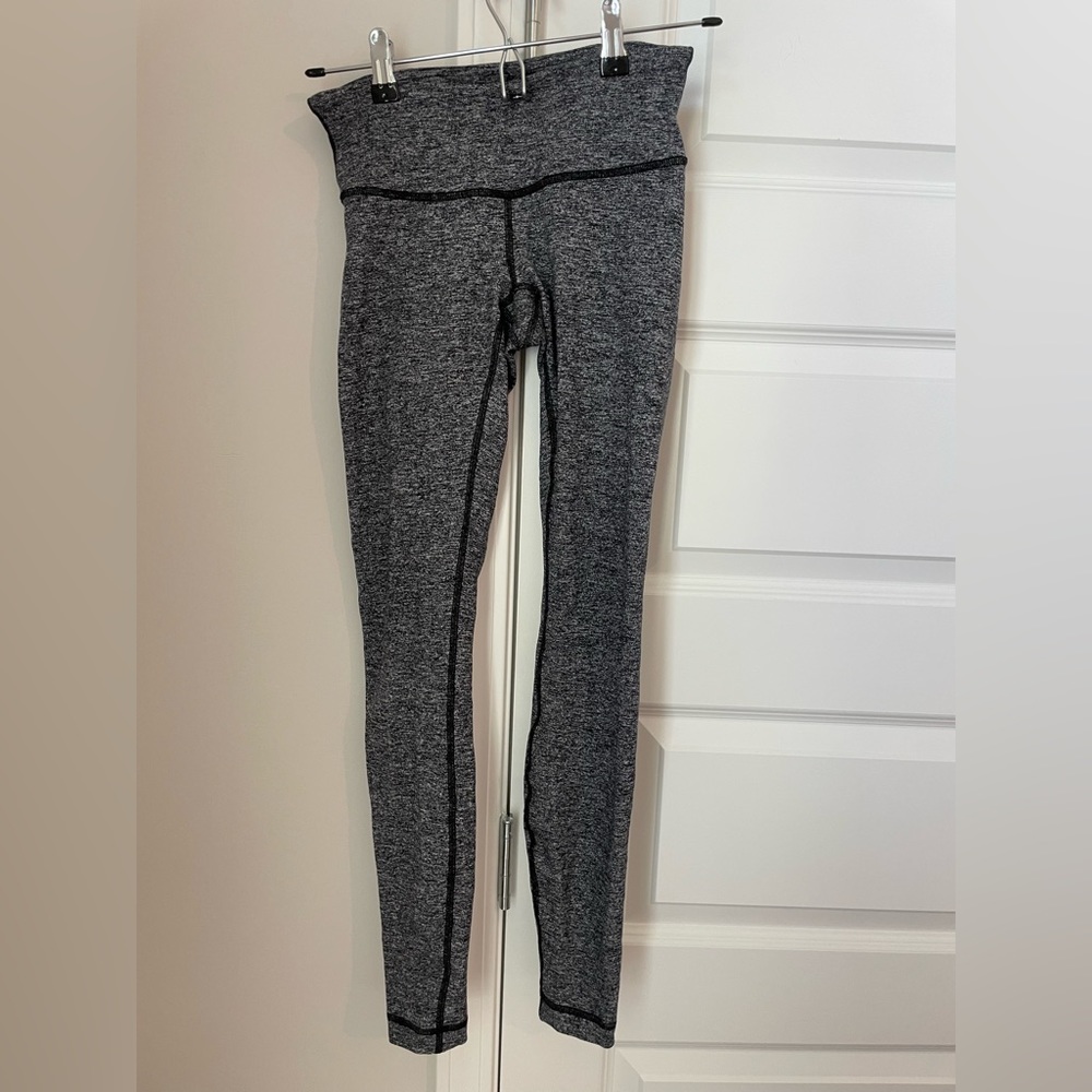 Lululemon Wunder Under low rise tight, heathered black, size 4, 28” inseam